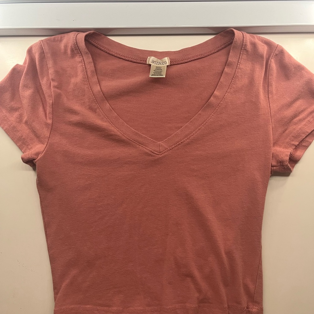 Bozzolo Short Sleeve V-Neck in Rust